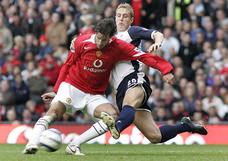 还凸显了他 还凸显了他