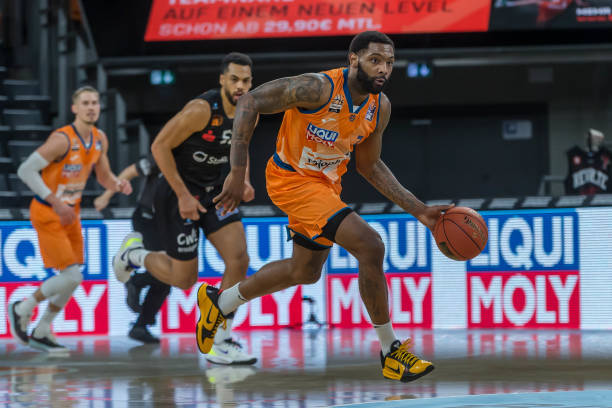 中的战术执 中的战术执